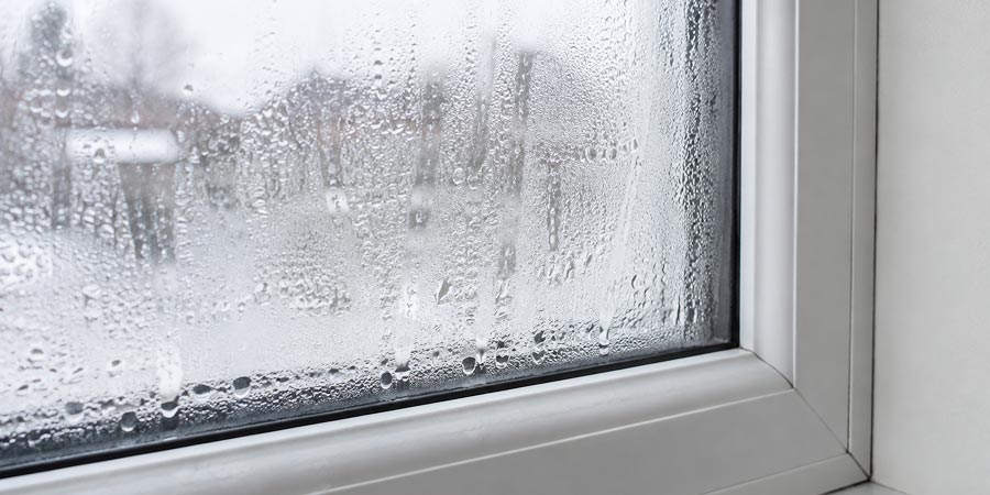 Window condensation and draft caused by cold glass and air leakage